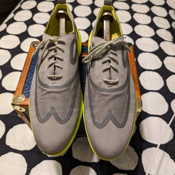 Men\'s Lightweight Gray and Neon Yellow Runner main image 6